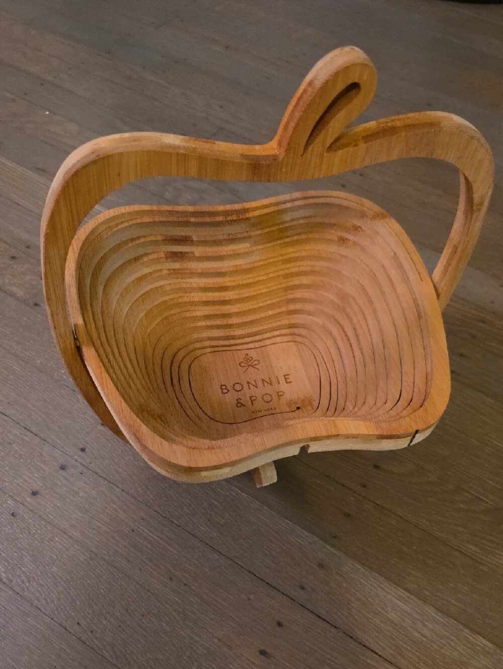 Bonnie & Pop Collapsible Apple-Shaped Fruit Bowl - Natural Brown